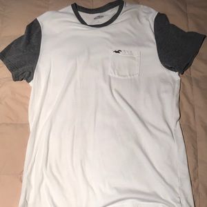Hollister tee